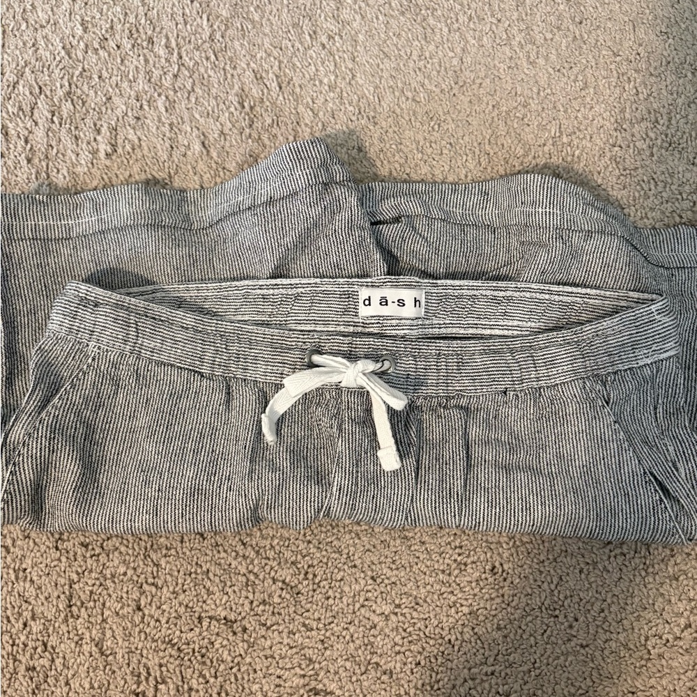 Dash Women's Gray Linen Striped Shorts